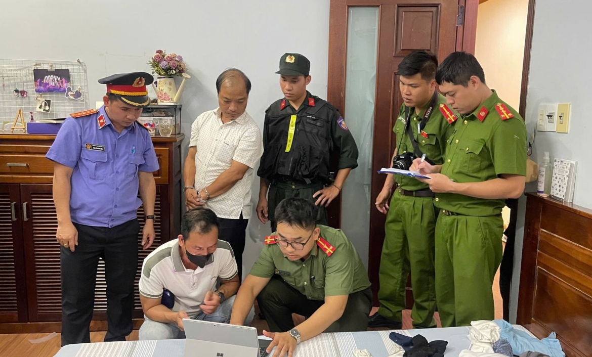 khoi to 8 bi can vu nghiem thu khong trong rung hinh anh 3