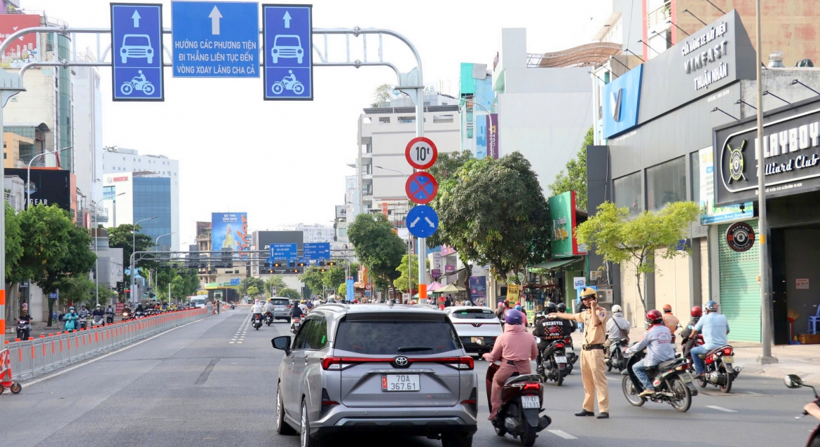 Duong cong hoa thong thoang trong ngay chinh thuc ap dung phan lan linh hoat hinh anh 2