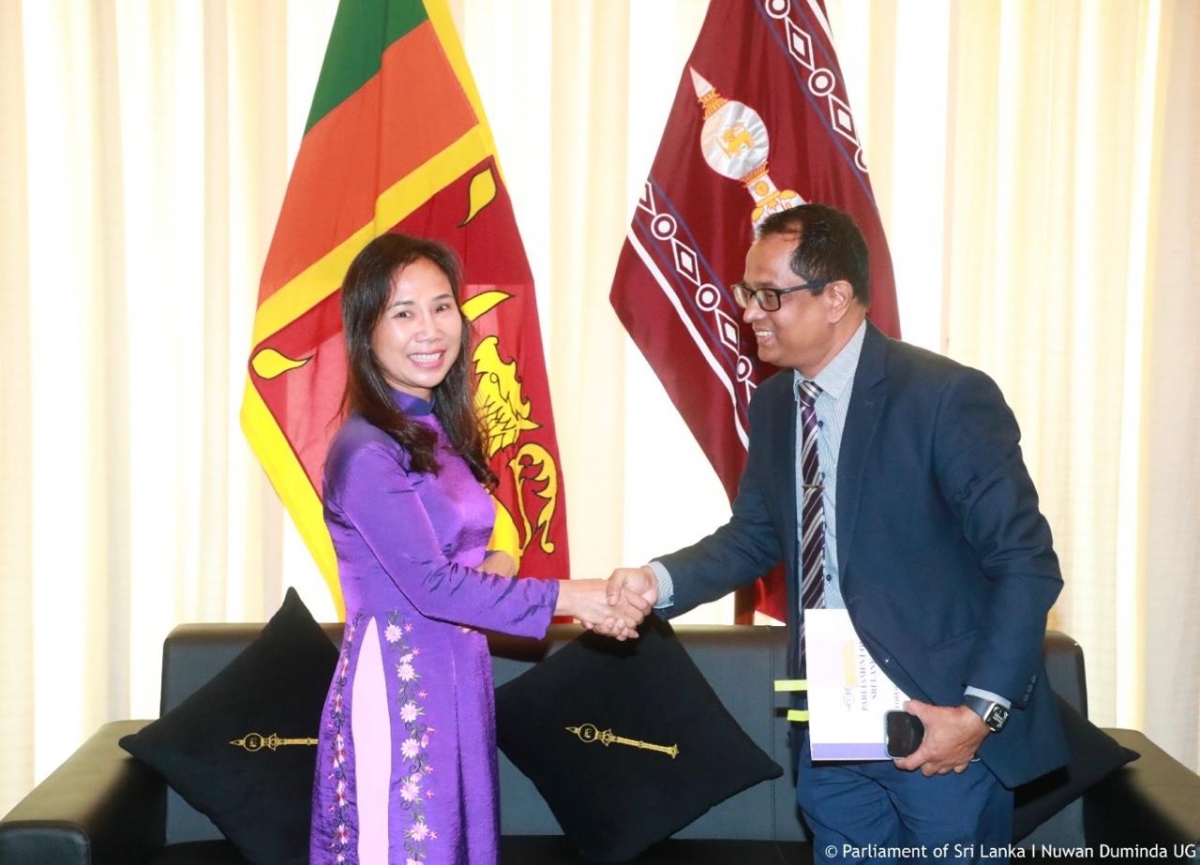 tong bi thu, chu tich nuoc tham sri lanka dau moc quan trong, nang tam hop tac hinh anh 1