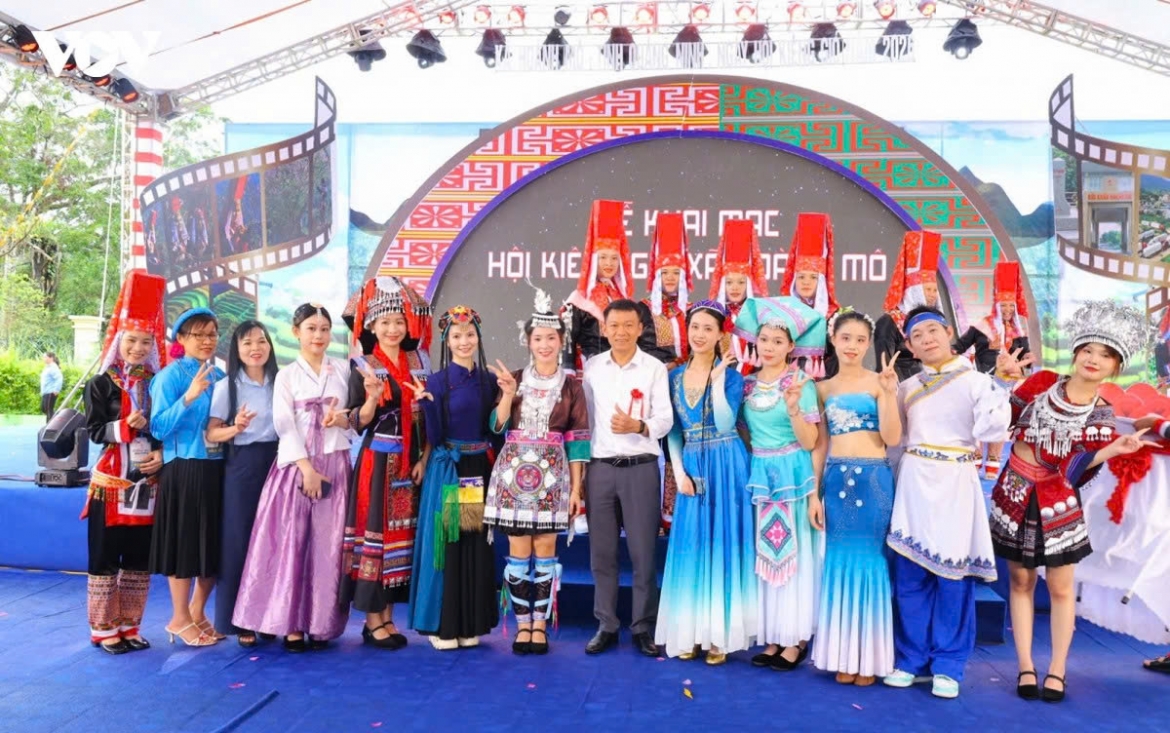 traditional hoi kieng gio features pho stir-frying and dao embroidery contests picture 10