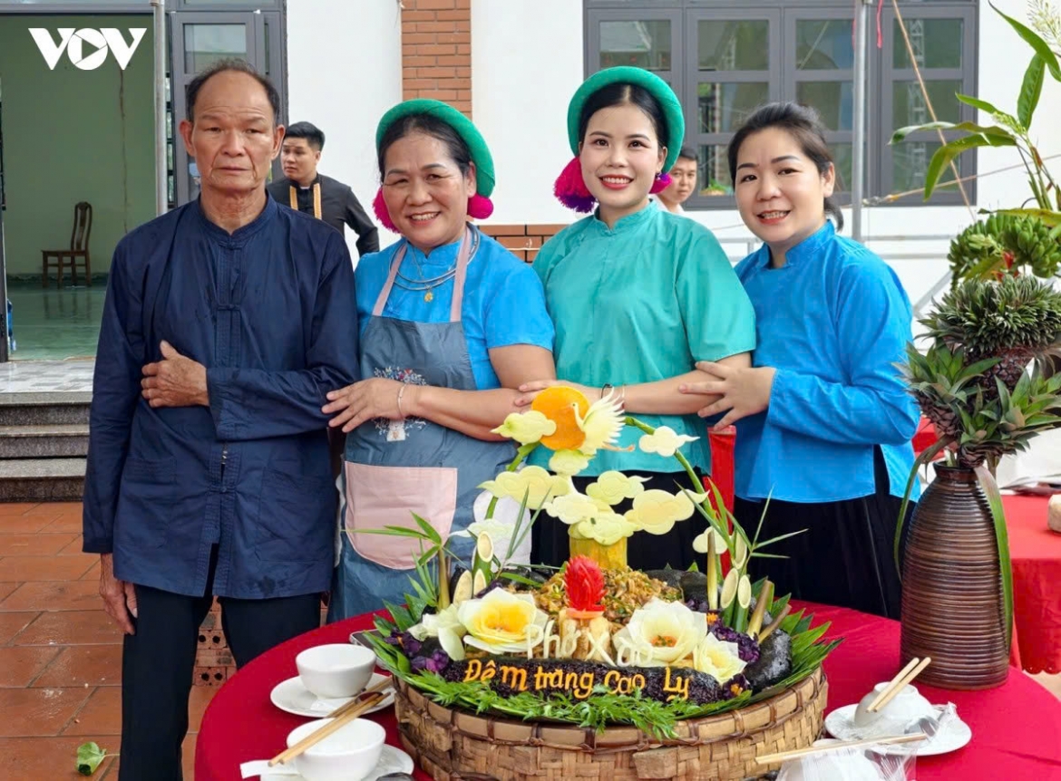 traditional hoi kieng gio features pho stir-frying and dao embroidery contests picture 6