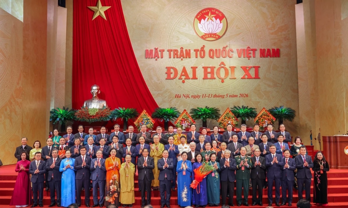 quy dinh cua bo chinh tri ve bo may Dang uy mttq, cac doan the trung uong hinh anh 1