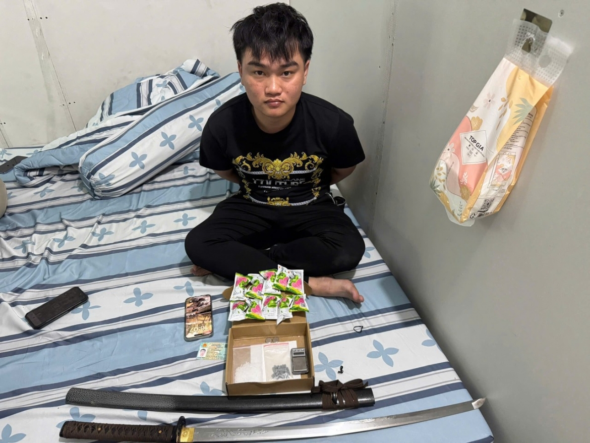 cong an tp.hcm triet xoa tu diem ma tuy o vung tau, khoi to 50 doi tuong hinh anh 3