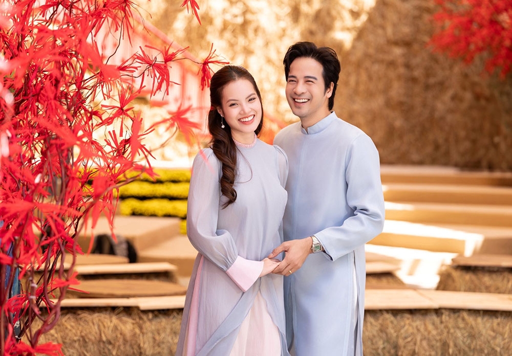 sao viet hom nay 1 5 huyen baby khoe dang khi di bien, diep bao ngoc gay bao mang hinh anh 5