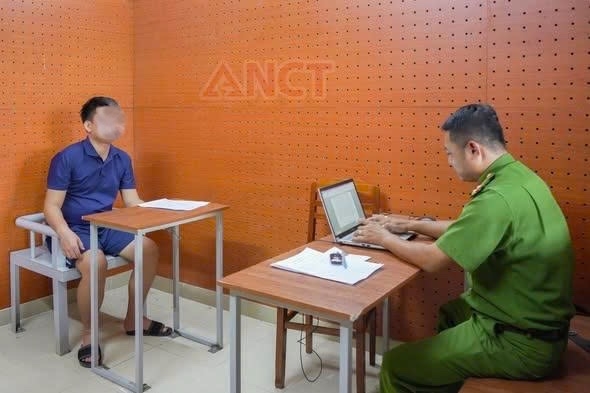 sat hai ban gai dang mang thai roi tim cach xoa dau vet hinh anh 1