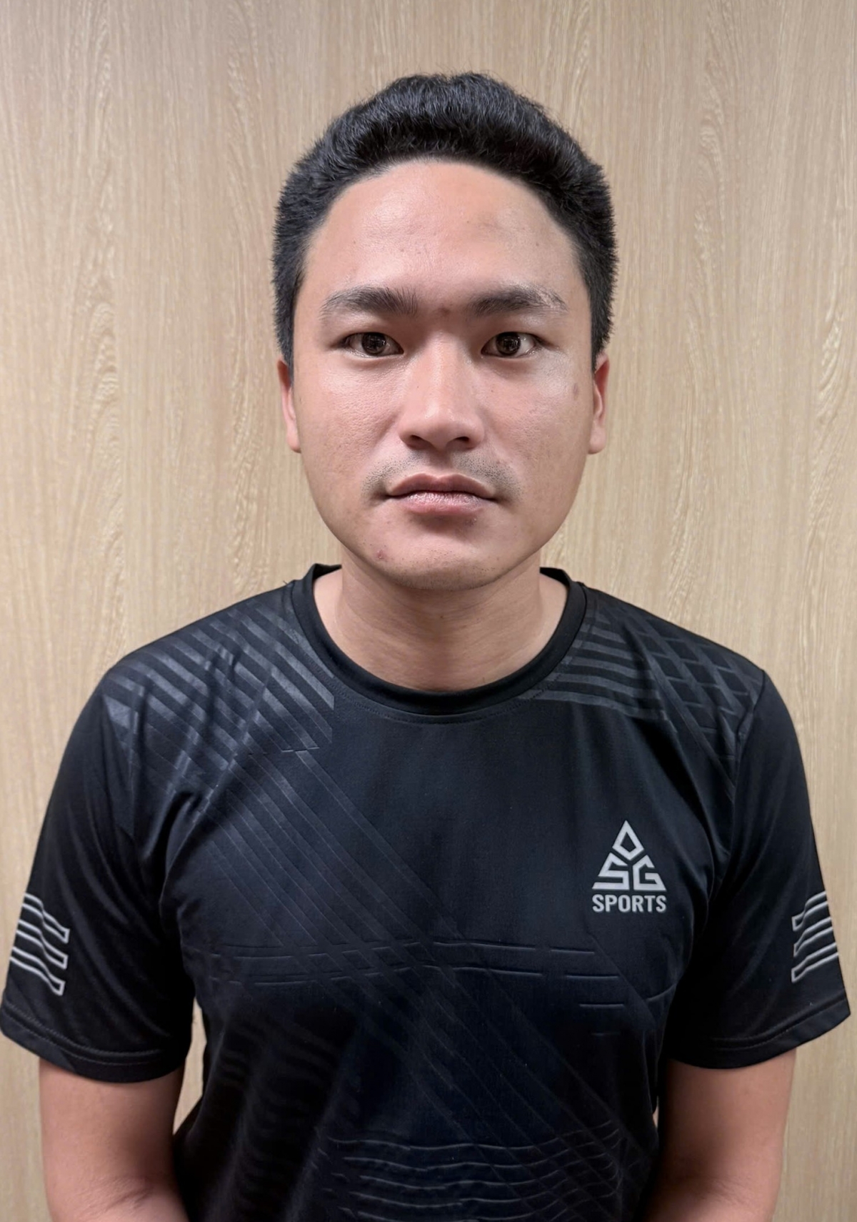 ban xe roi dung chia khoa du phong trom lai dem cam co, doi tuong bi khoi to hinh anh 2