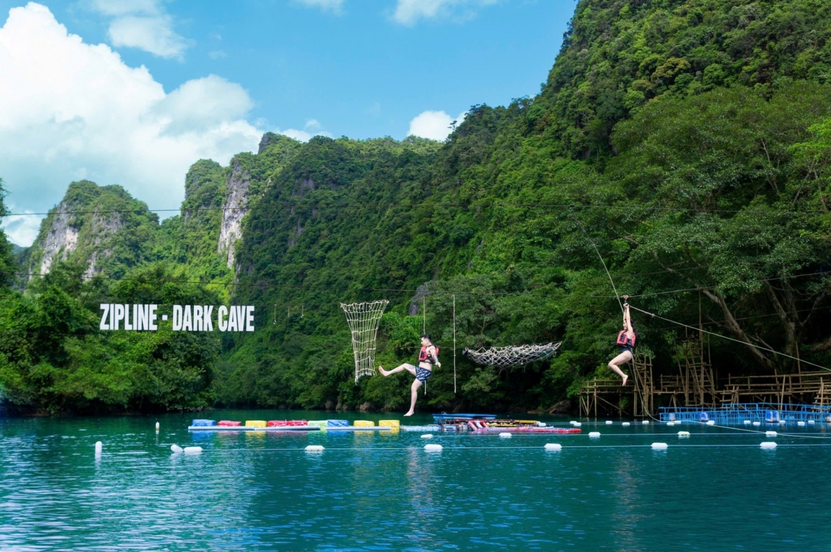 quang tri don hon 730.000 luot khach trong dip nghi le hinh anh 1