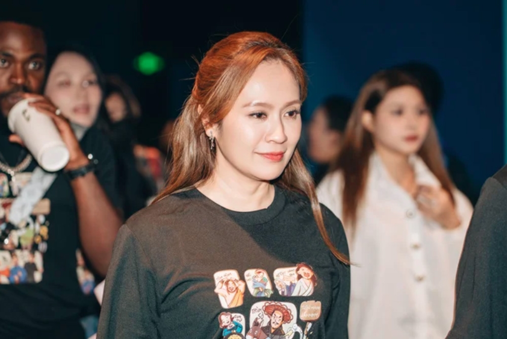 sao viet 4 5 h hen nie mua nha moi, vo tan phat met moi vi pr phim hinh anh 9