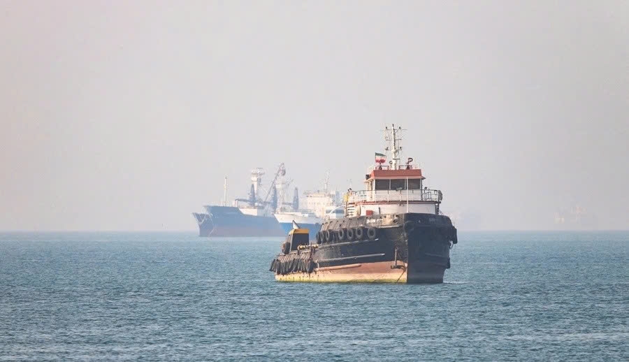 luong tau di qua eo hormuz thap ky luc hinh anh 1