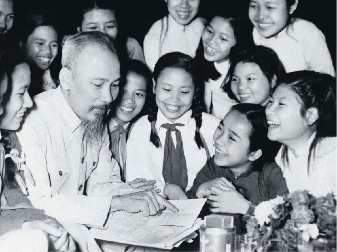 xuc dong cau chuyen phia sau ca khuc loi bac dan truoc luc di xa hinh anh 1