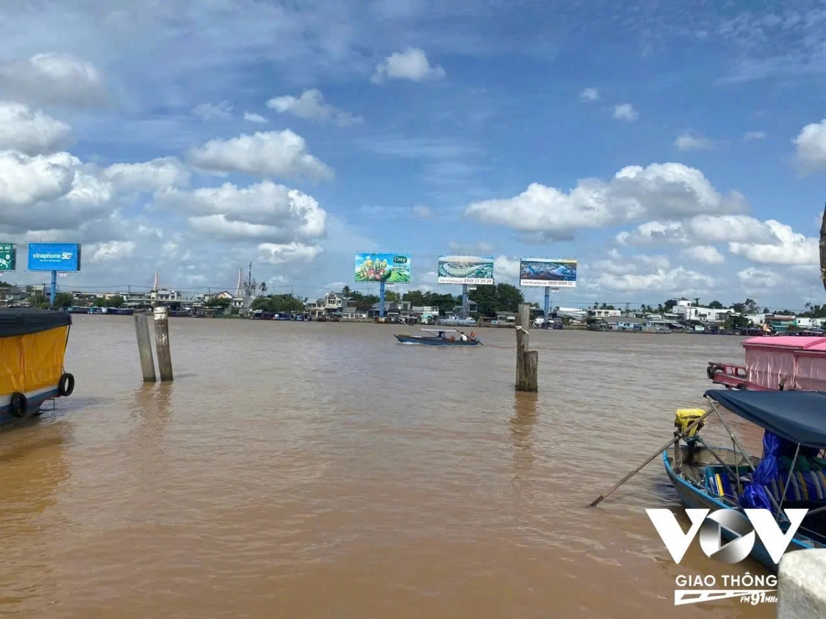 tren nhung dong song chong chanh sinh tu, khoang trong an toan tu y thuc hinh anh 5