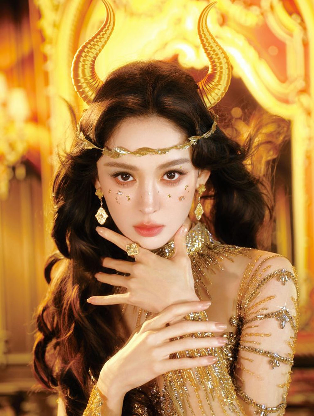 ve ngoai nhu nu than cung kim nguu cua g lnezer bextiyar gay bao mang hinh anh 3
