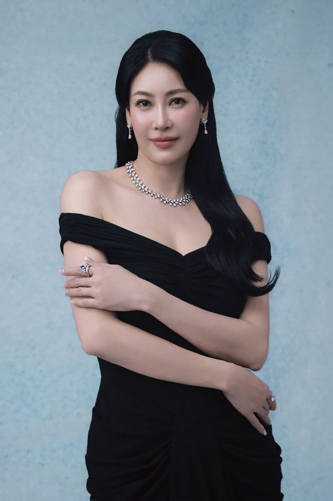 sao viet 19-5 nguoi dep kha nhu keu cuu vi bi don co bau 4 lan trong mot nam hinh anh 7