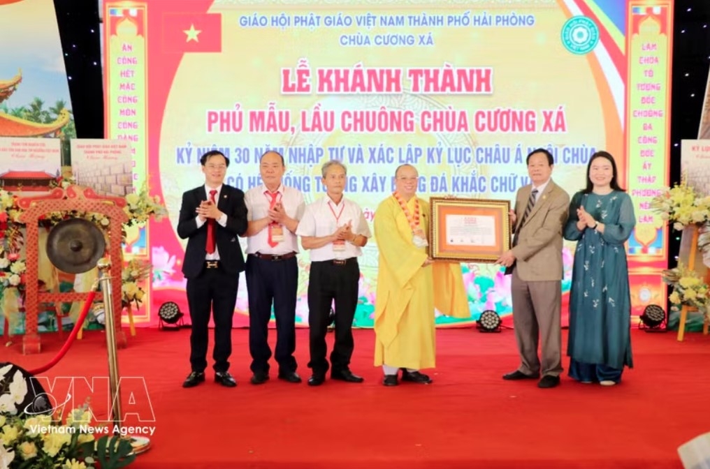 hai phong temple recognised for asia-record stone walls picture 1