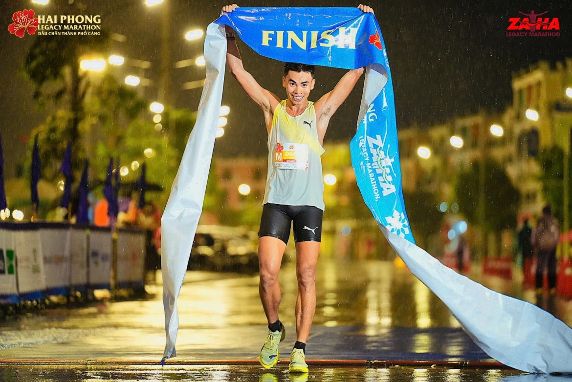 pham thi hong le len ngoi tai giai chay hai phong legacy marathon 2026 hinh anh 4