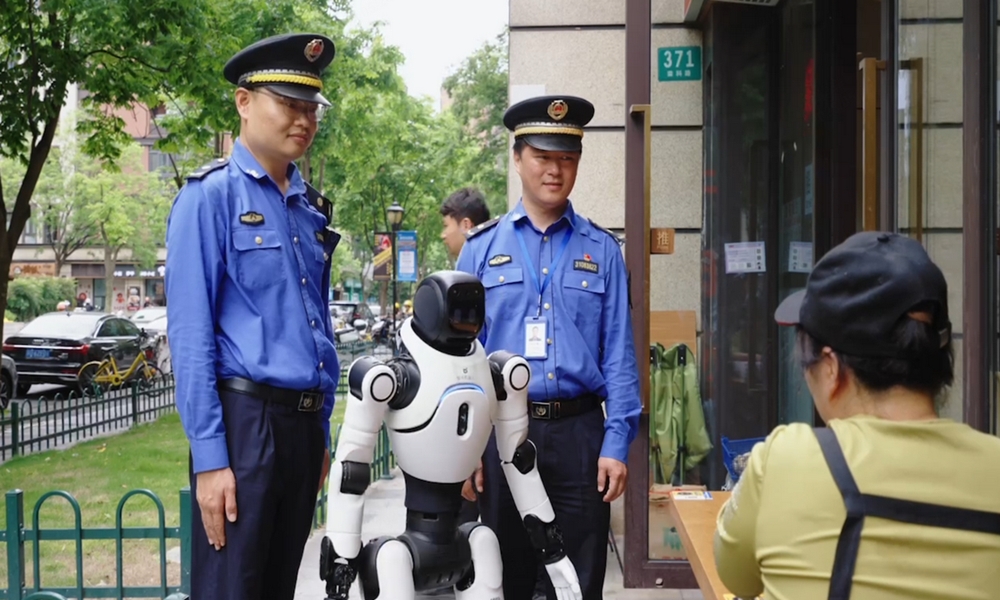 thuong hai trung quoc thi diem quan ly do thi ket hop giua nguoi va robot hinh anh 1