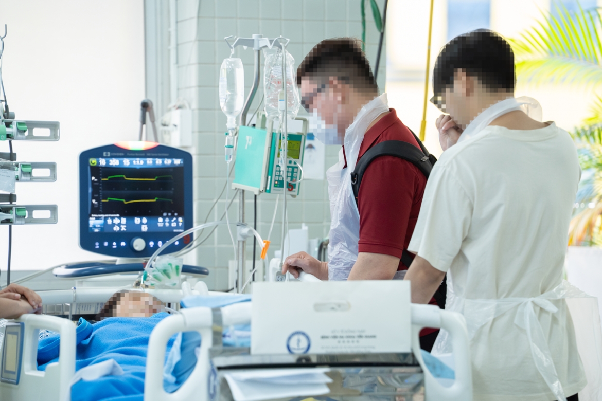 12 cuộc đời được hồi sinh từ 2 người hiến tạng chết não
