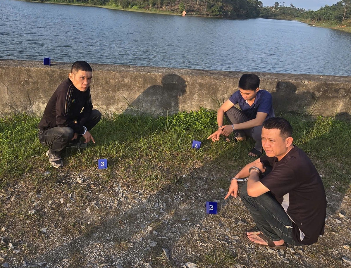 cong an quang ninh xu ly nhom doi tuong mua ban va su dung ma tuy hinh anh 2