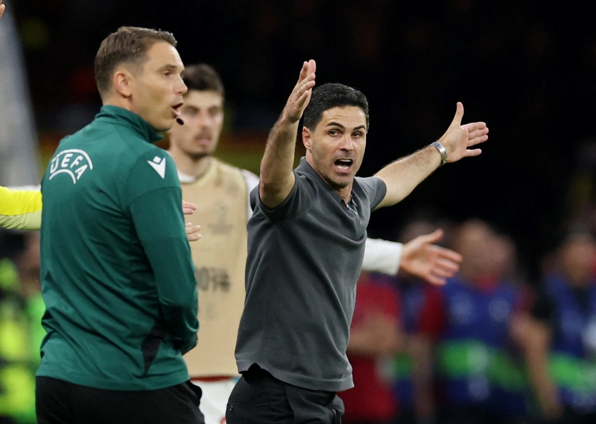 hlv mikel arteta noi gi sau that bai truoc psg o chung ket cup c1 chau Au hinh anh 1