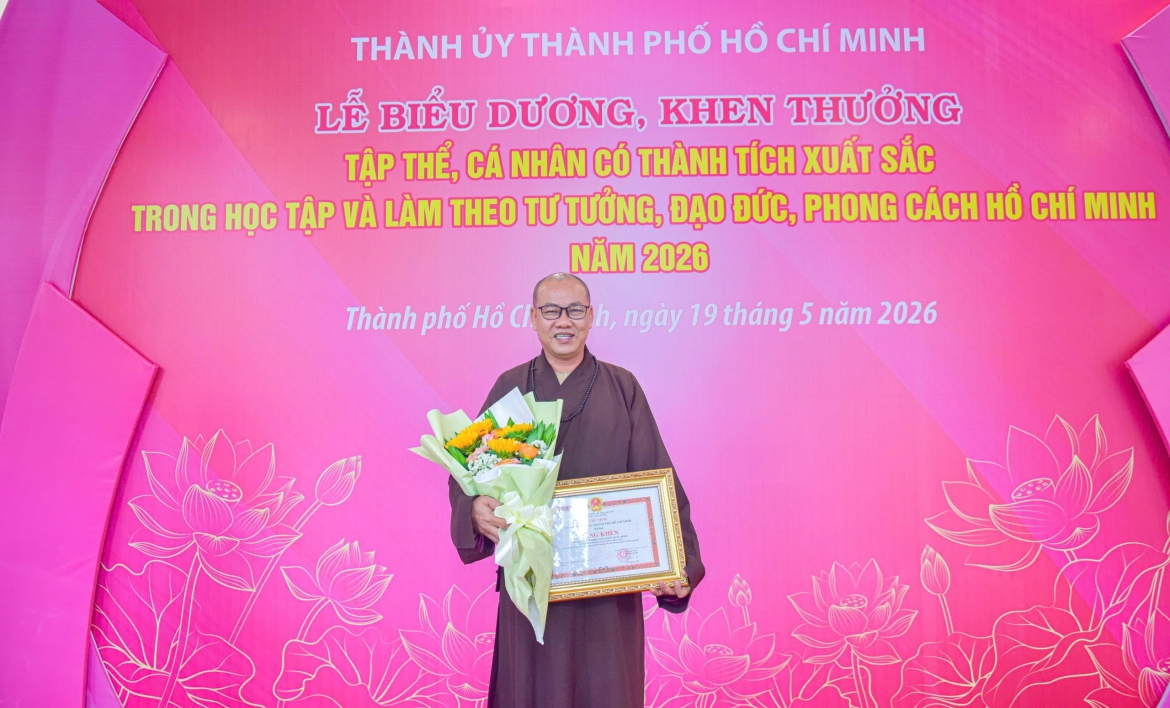 hoc bac tu nhung dieu binh di tan tam phung su, lan toa yeu thuong hinh anh 5