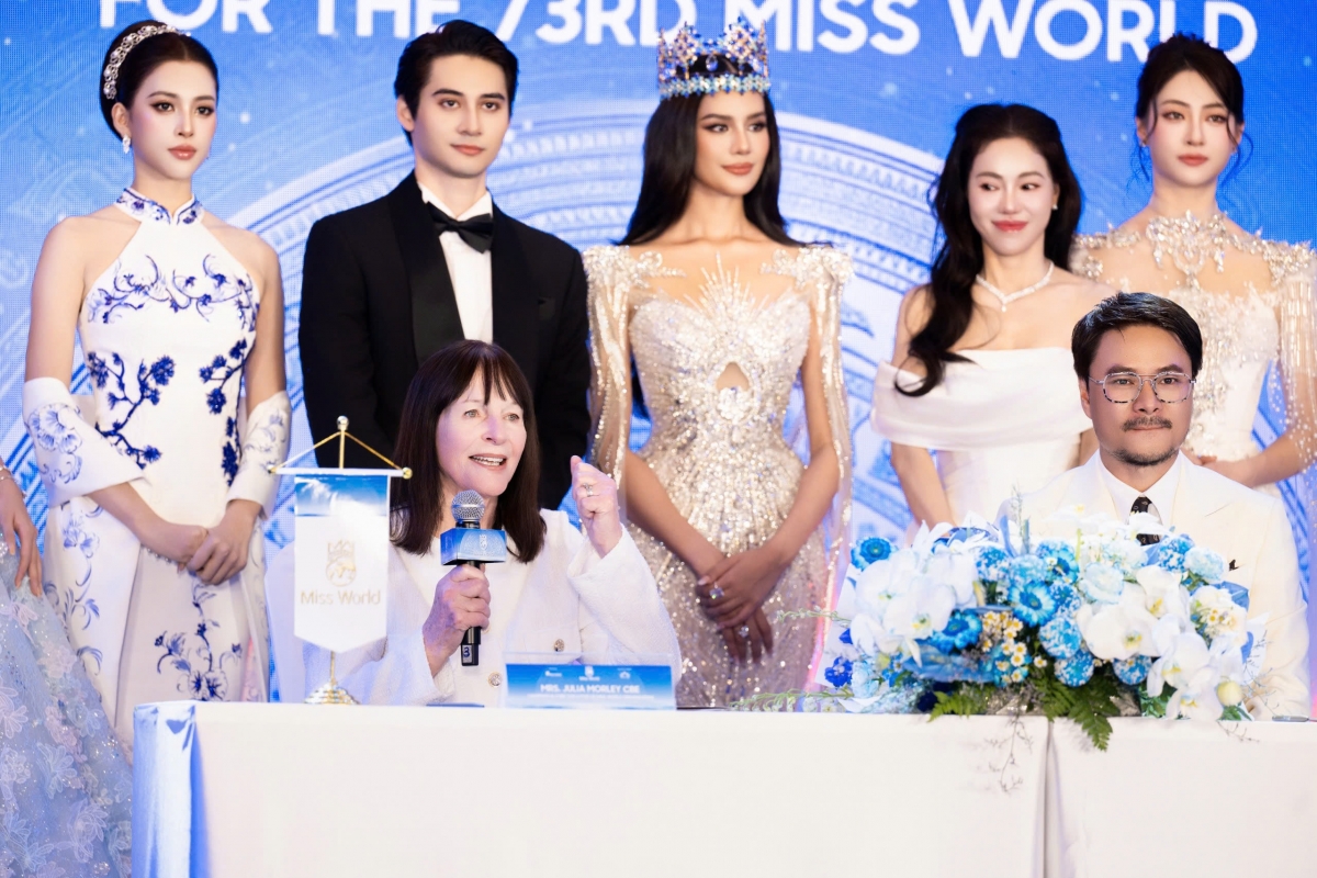 hoa hau the gioi opal suchata chuangsri khoe nhan sac rang ro tai viet nam hinh anh 5