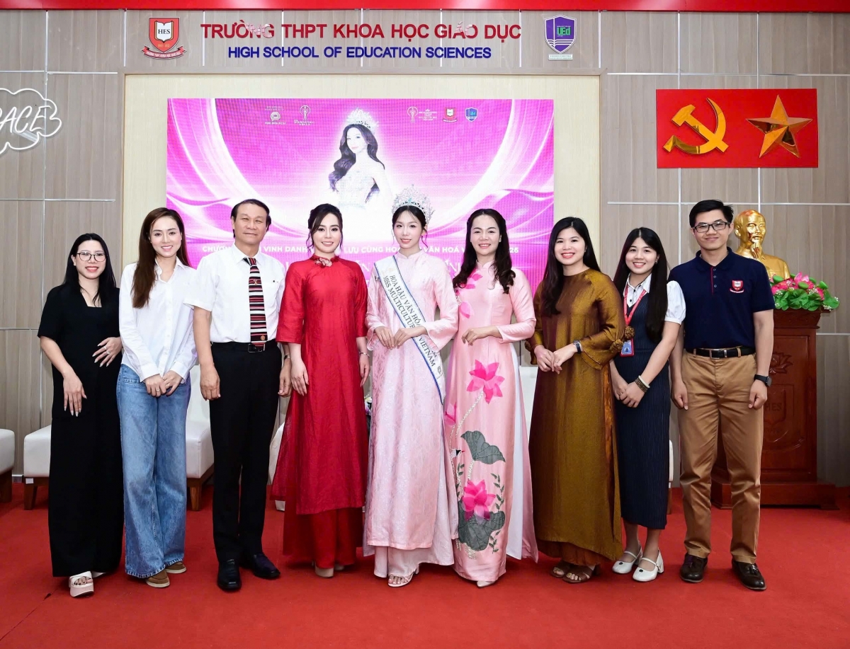 nang hau 18 tuoi vua on thi dai hoc vua chuan bi thi quoc te hinh anh 5