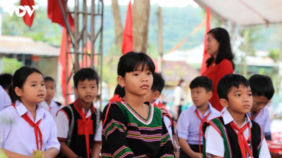 hoc sinh noi tru, ban tru vung bien duoc ho tro 1,17 trieu dong tien an moi thang hinh anh 1