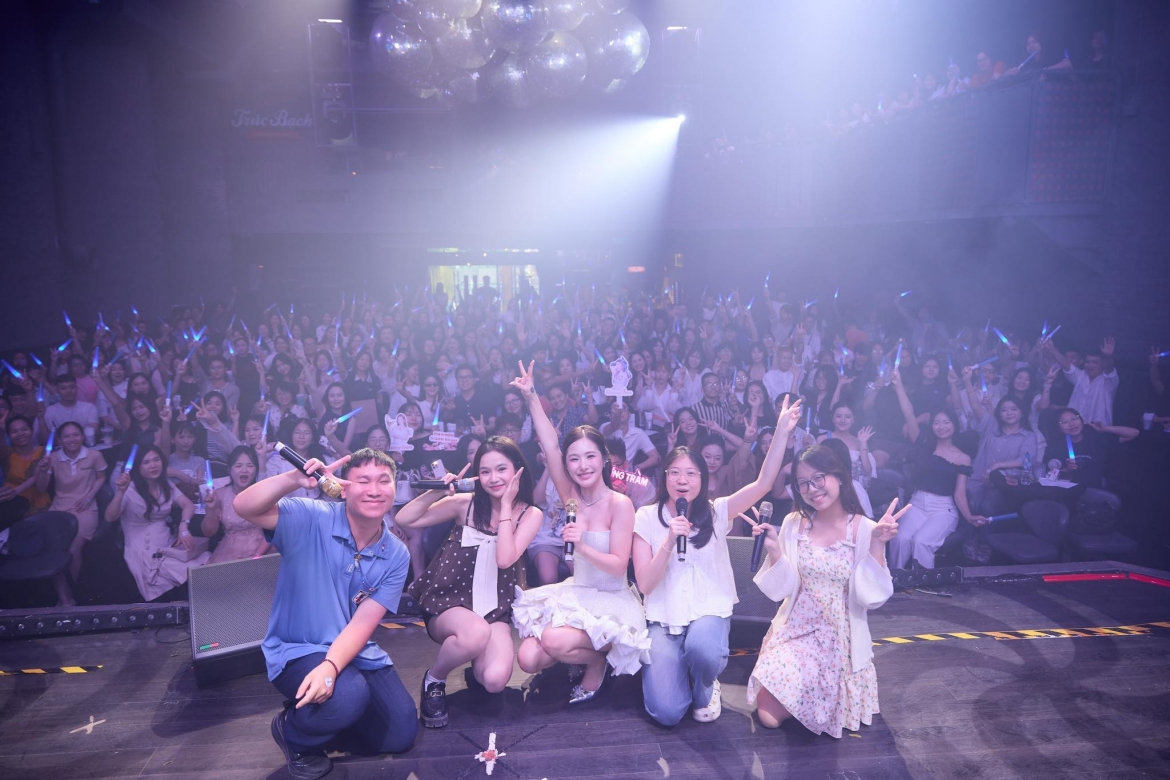 sao viet 15-5 ky duyen va thien An dang anh tinh cam, netizen day thuyen ran ran hinh anh 9