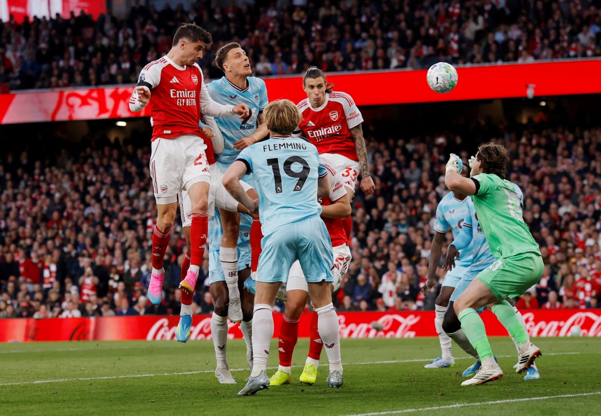 ket qua bong da hom nay 19 5 arsenal thang toi thieu, cho vo dich ngoai hang anh hinh anh 2