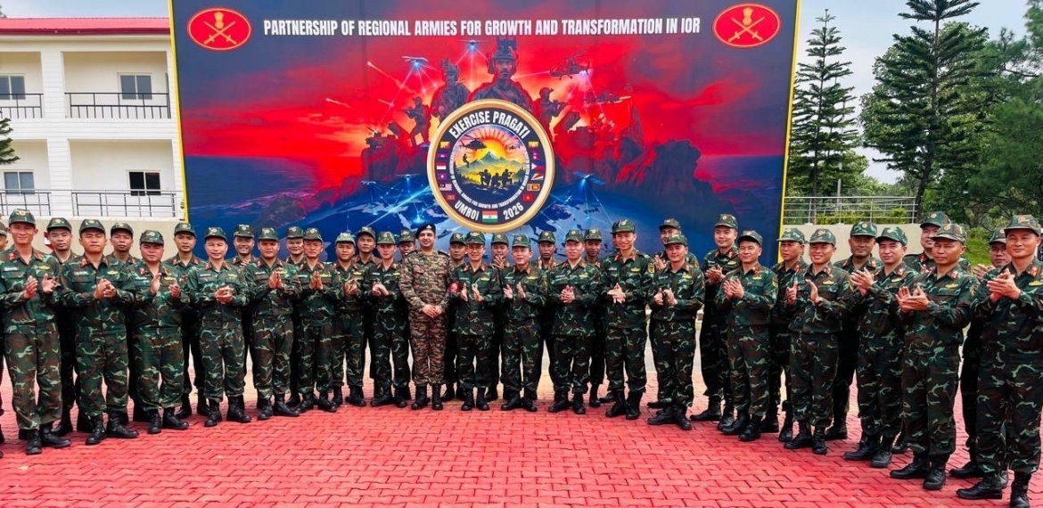 43 quan nhan viet nam tham gia dien tap da phuong pragati-i tai An Do hinh anh 3