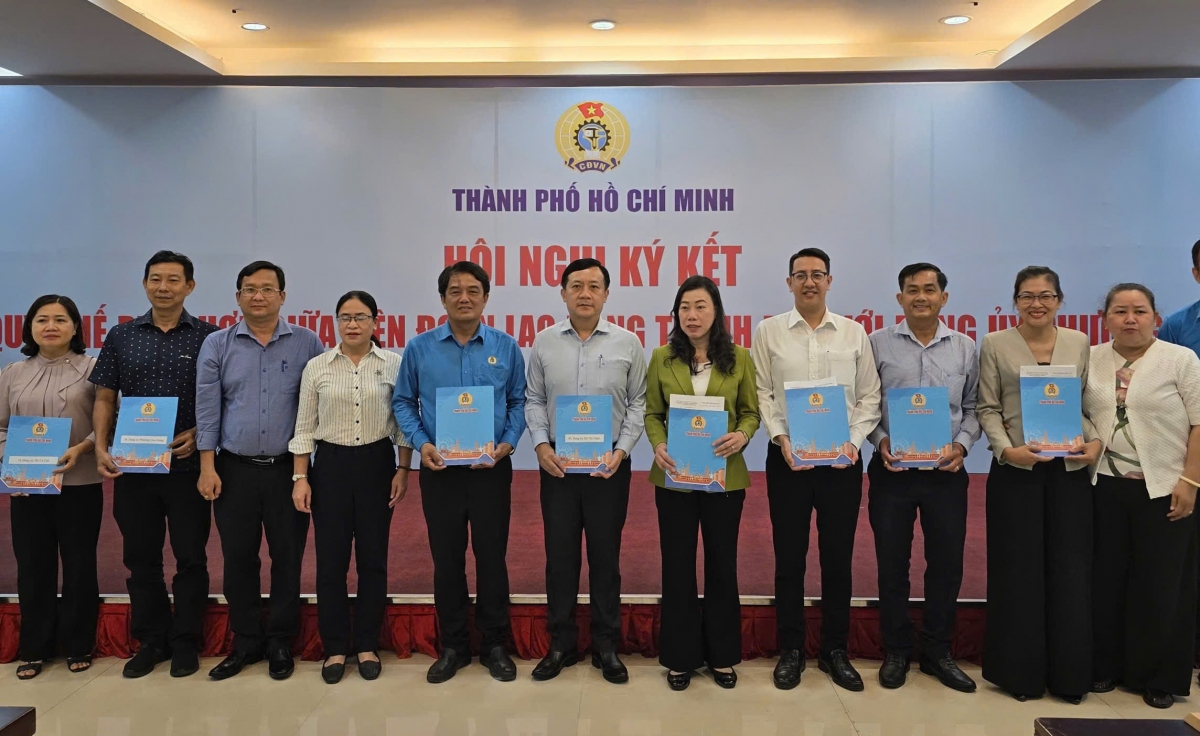 tp.hcm ky ket cham lo doi song cho gan 8 trieu lao dong hinh anh 1