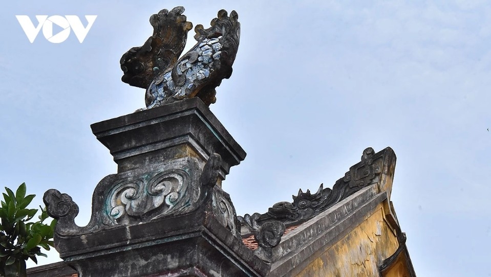 inside ninh binh s over-500-year-old hundred-room pagoda picture 13