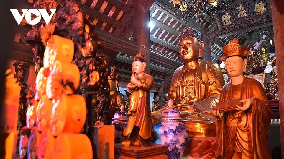 inside ninh binh s over-500-year-old hundred-room pagoda picture 16