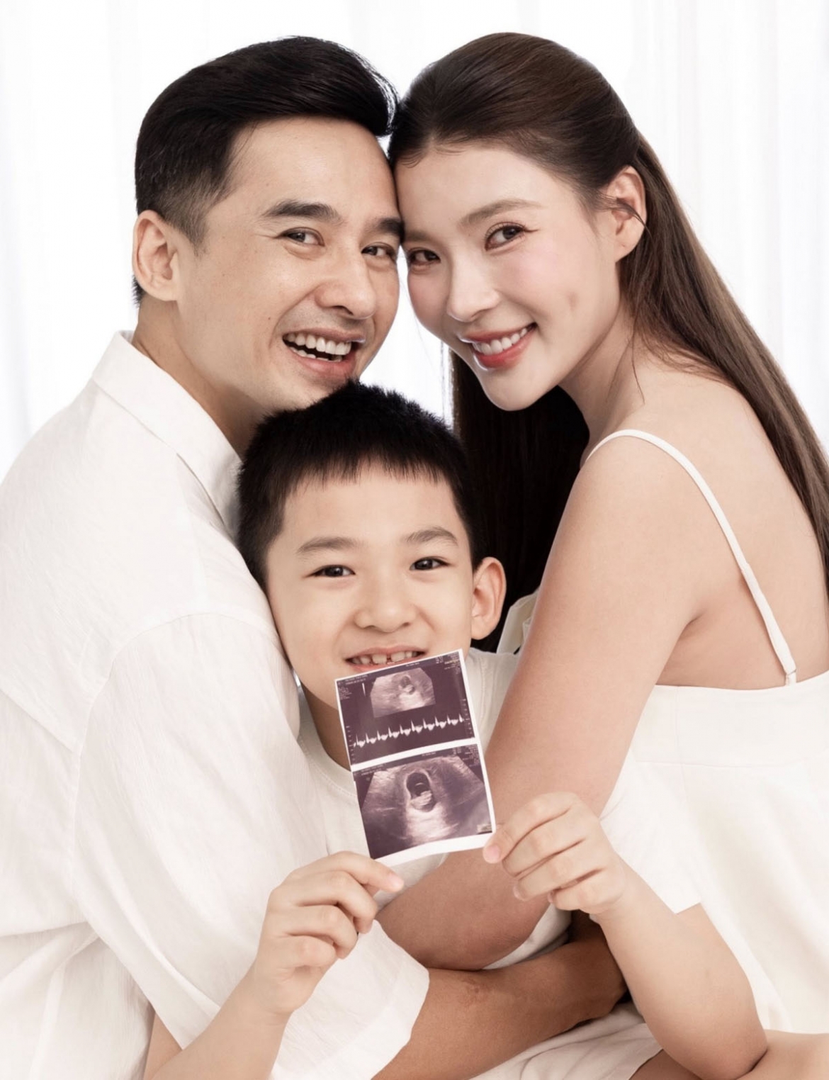 sao viet 19-5 nguoi dep kha nhu keu cuu vi bi don co bau 4 lan trong mot nam hinh anh 9