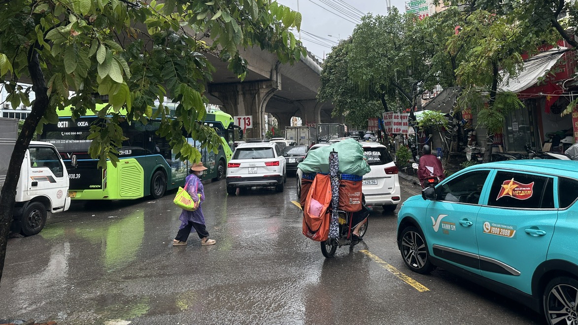 Chiều mai (7/5), Hà Nội có mưa do ảnh hưởng của không khí lạnh
