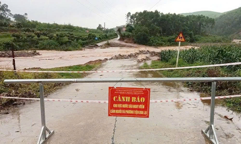 mua lon gay ngap lut nghiem trong o vung cao bac ninh, nhieu thon ban bi co lap hinh anh 4