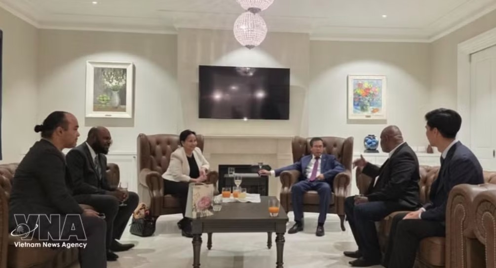 nauru sees vietnam as model of development, promising partner picture 1