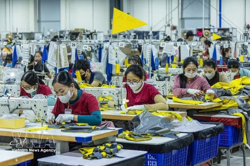 new businesses, market re-entries up 32.8 in first four months picture 1