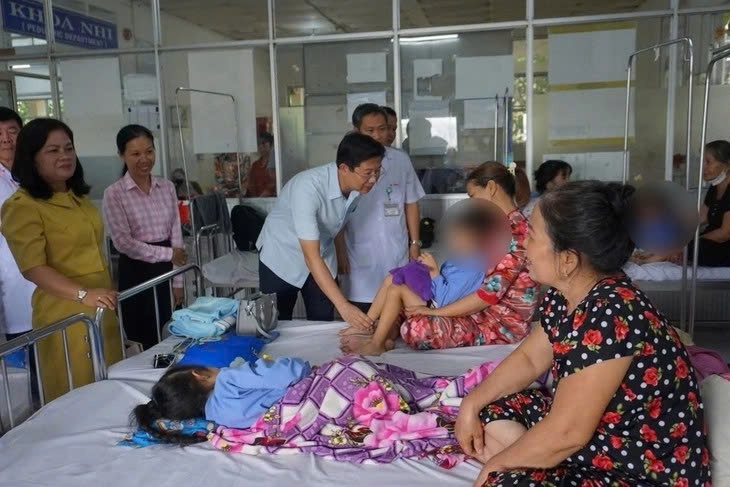 yeu cau dieu tra nguyen nhan vu 62 hoc sinh nghi ngo doc thuc pham o Dong thap hinh anh 1