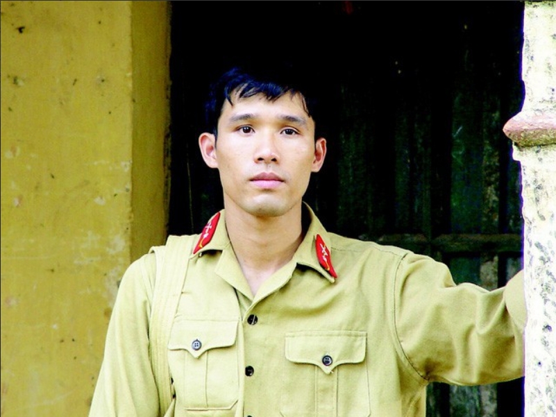 nam chinh thoi xa vang bo man anh di hoc Dong y, song kin tieng chua benh hinh anh 1