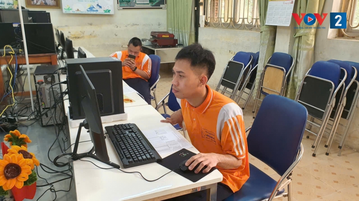 ve noi xoa diu vet thuong do chien tranh de lai hinh anh 3