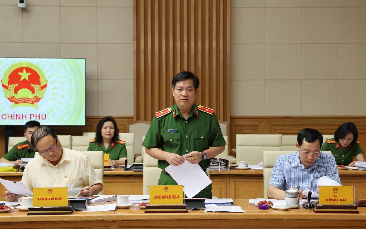 hoi dong tu van dac xa tham dinh hon 10.000 ho so pham nhan hinh anh 2