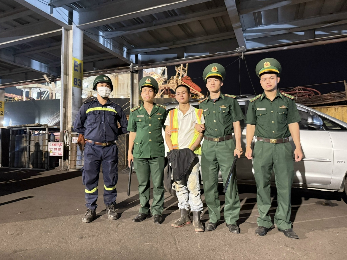 bat giu doi tuong tang tru trai phep chat ma tuy hinh anh 1