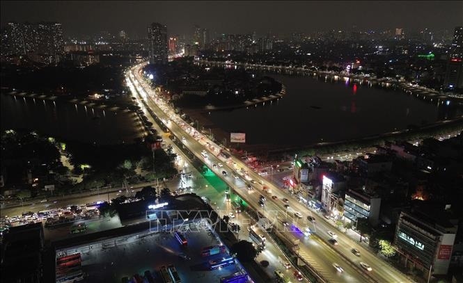 nguoi dan tro lai ha noi, un tac keo dai trong dem tren cao toc phap van - cau gie hinh anh 2