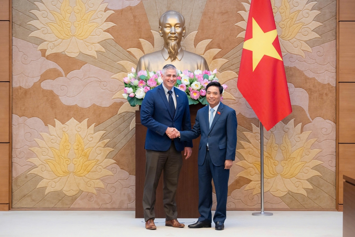 Phó Chủ tịch Quốc hội Nguyễn Doãn Anh tiếp Đoàn nghị sĩ Hoa Kỳ