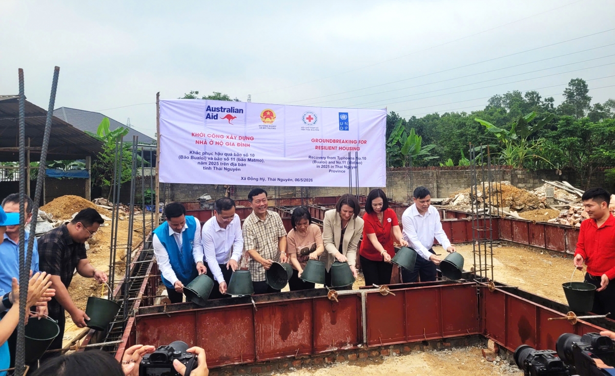delegation visits flood-hit communities rebuilding after 2025 storms picture 3