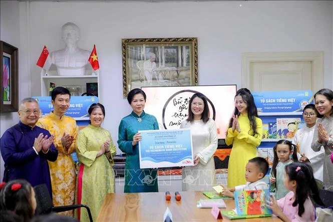gin giu va thuc day giao luu van hoa viet nam - singapore hinh anh 7