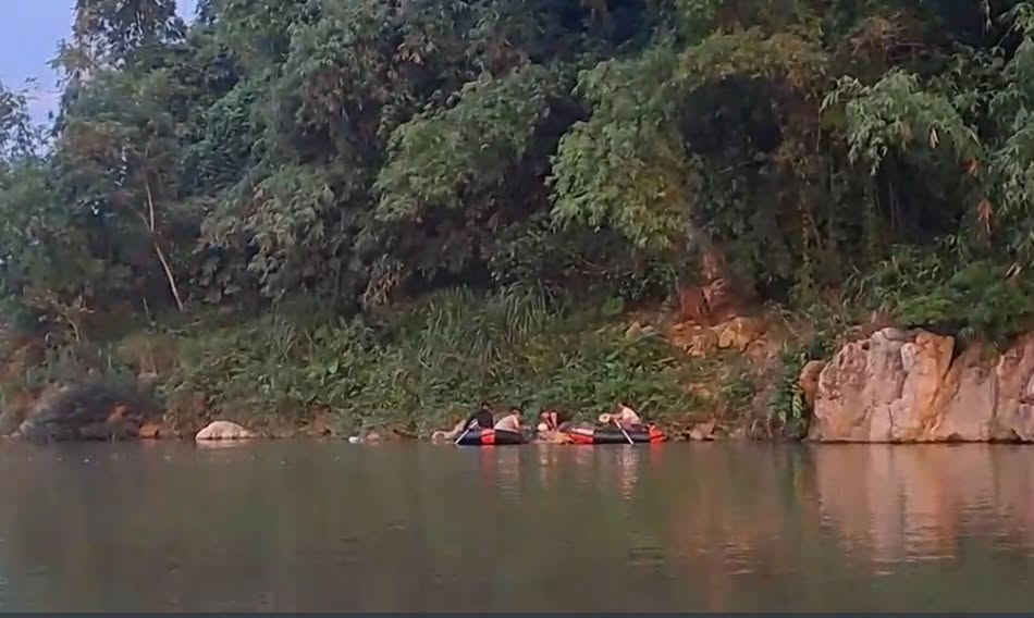 tam song boi, 2 hoc sinh bi duoi nuoc, 1 em tu vong hinh anh 3