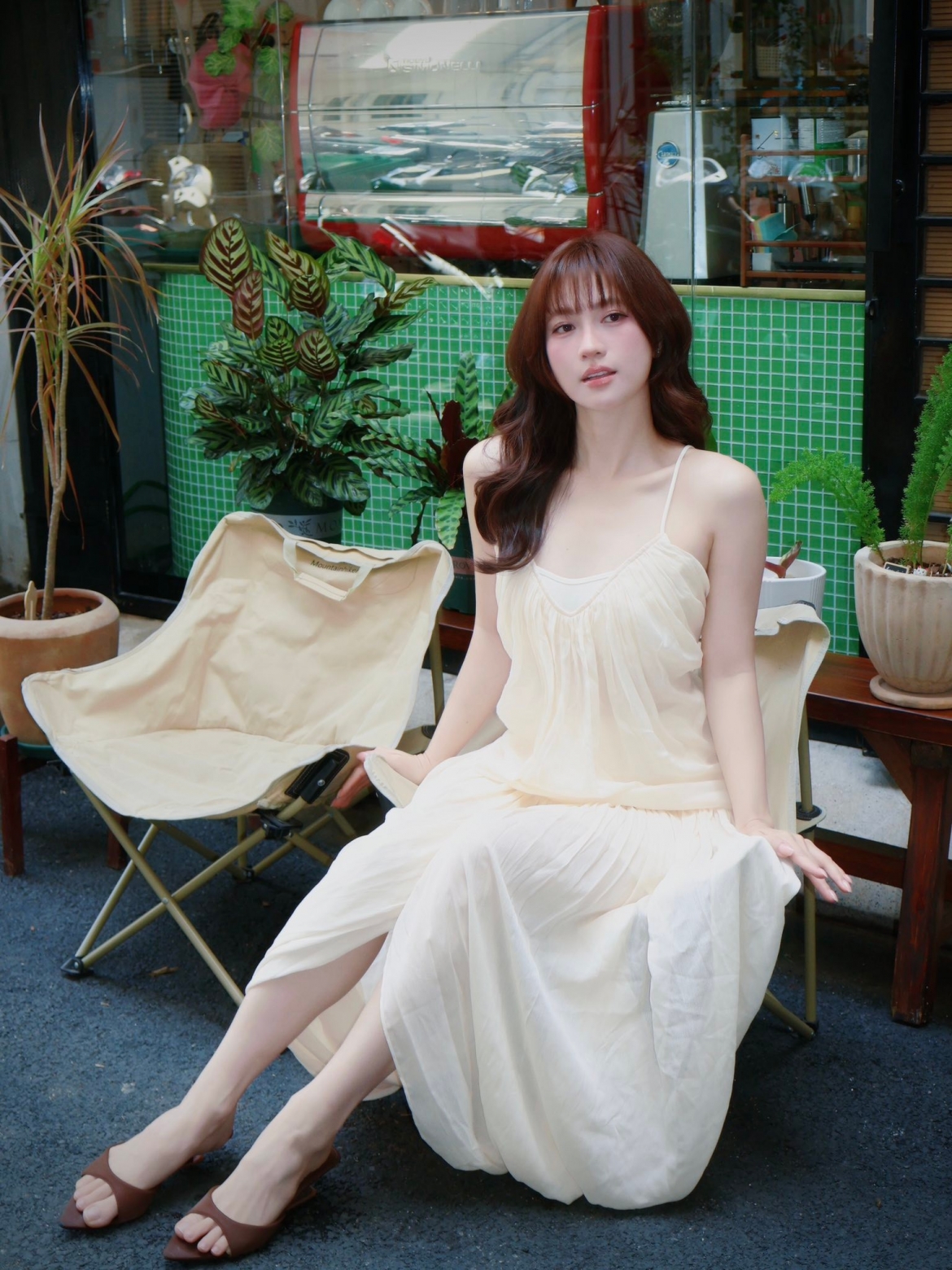 sao viet 22-5 minh hang do sac ngo thanh van, visual co dien gay sot hinh anh 5