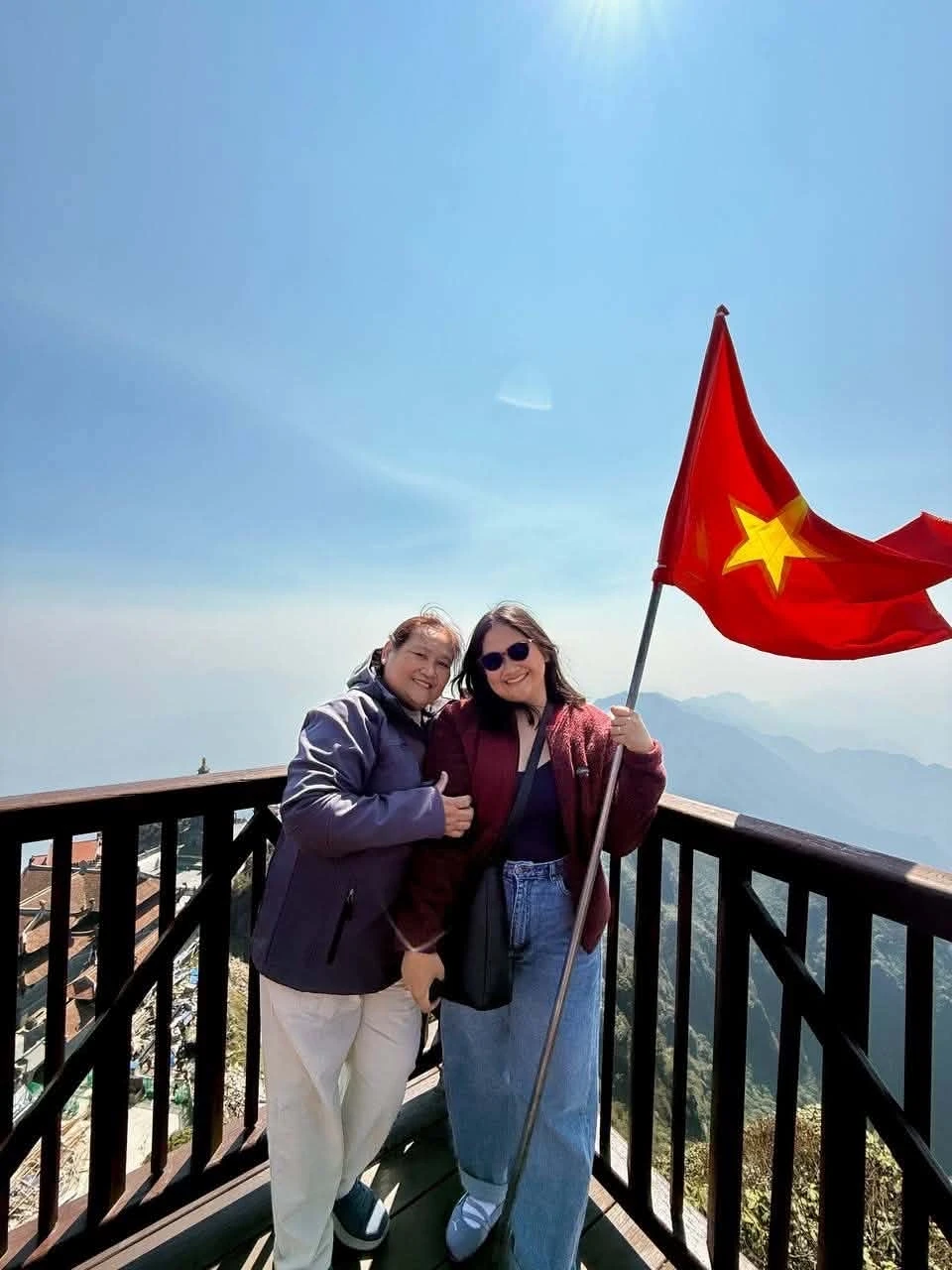 viet nam - diem den hap dan trong long ban be philippines hinh anh 1